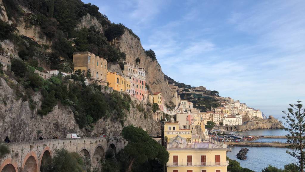 Amalfi. A partire dal 24 febbraio interruzioni temporanee del traffico sulla Statale Amalfitana