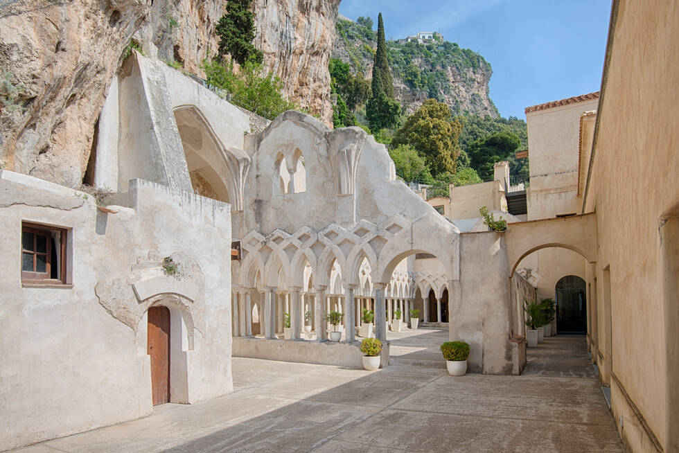 grand hotel convento amalfi riapertura