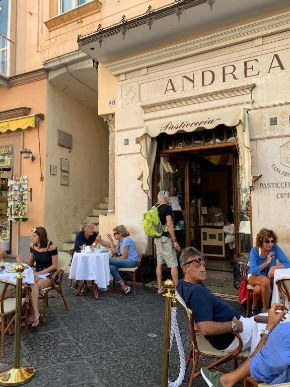 Vacanze in Costiera Amalfitana anche a fine estate: Montezemolo da Positano ad Amalfi