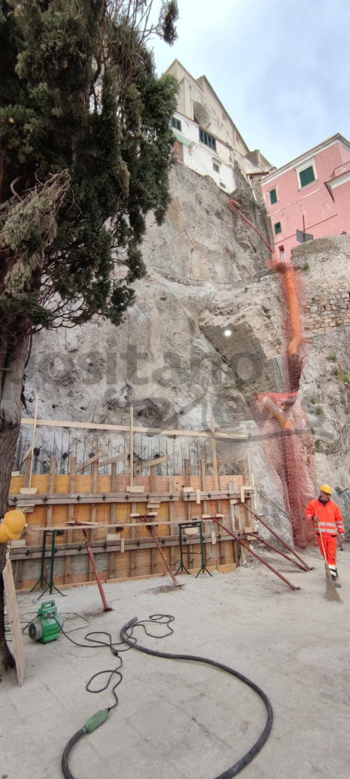 Amalfi, finita la gettata di cemento per la messa in sicurezza del tratto franato il 2 febbraio