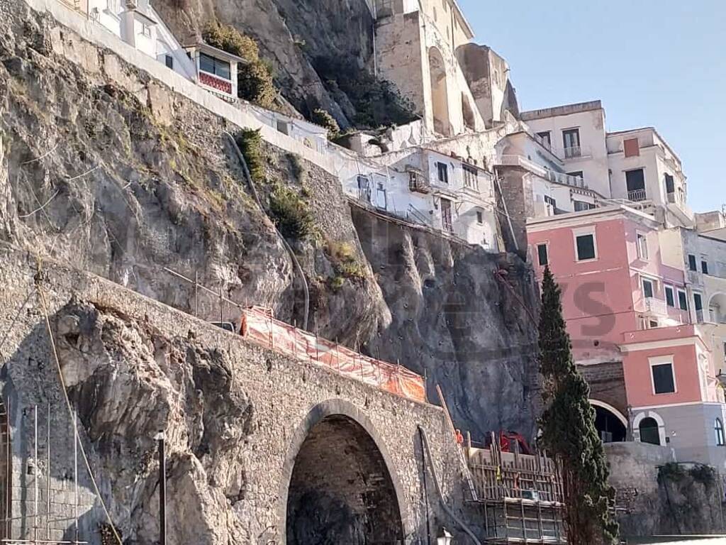 amalfi lavori strada