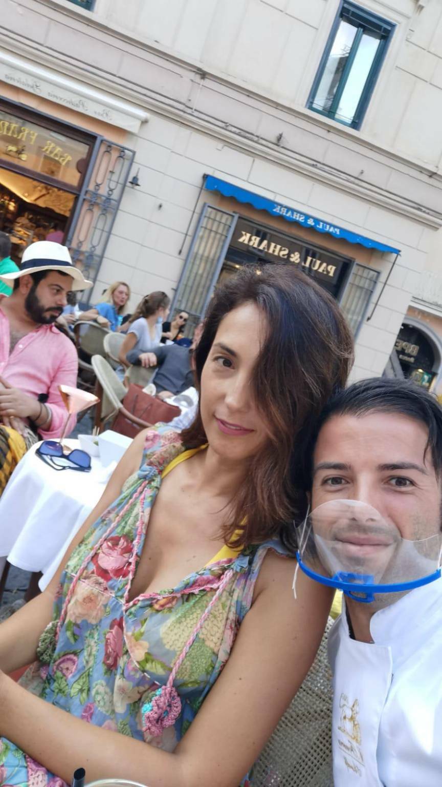 Amalfi, oggi Caterina Balivo al Bar Francese